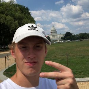 Meet your Posher, Conor